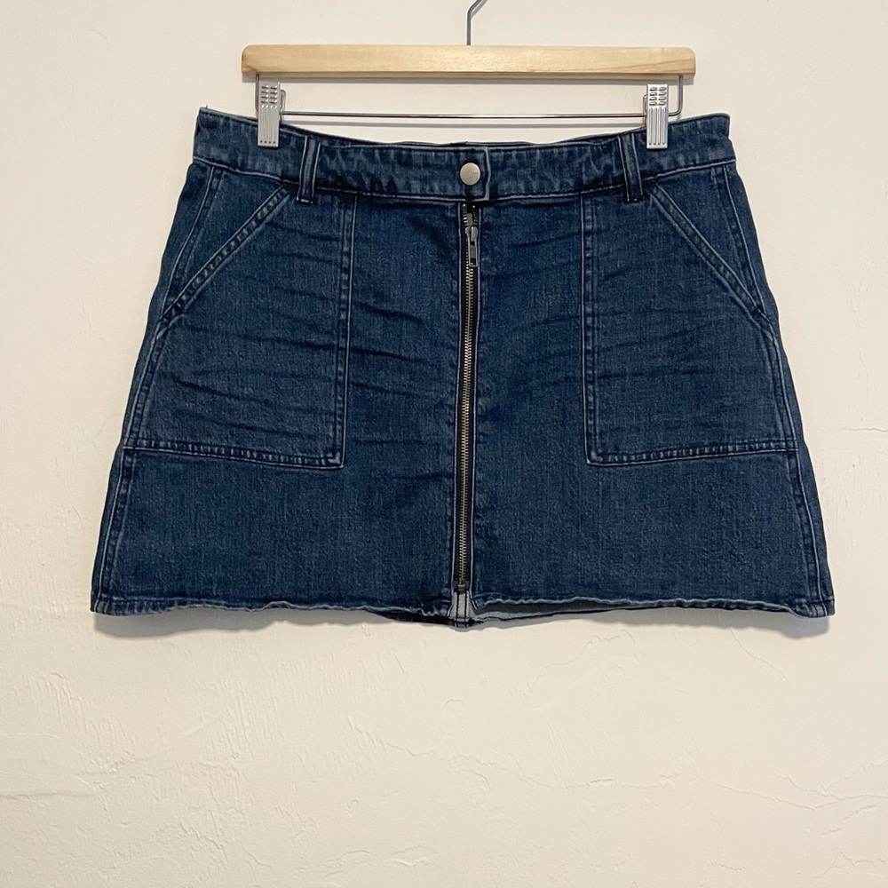 Pre-loved! MADEWELL Front Zip Denim Skirt!